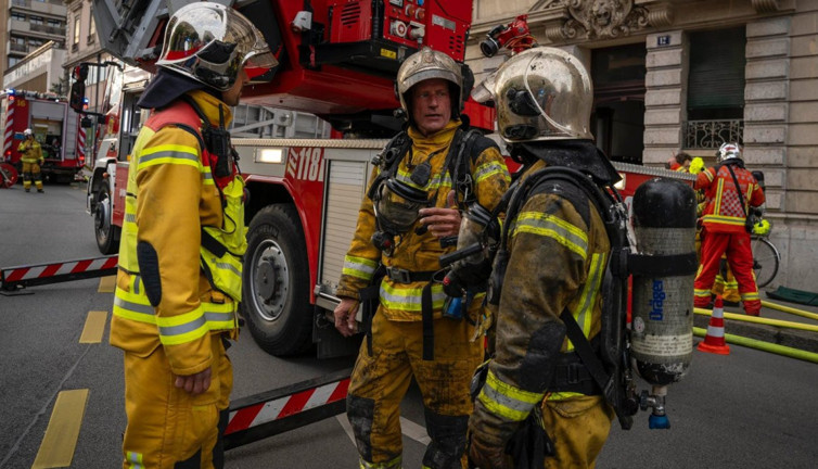 İsviçre'de korkutan yangın: 15 kişi tahliye edildi
