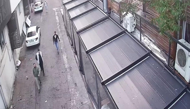 Beşiktaş'ta mekana yapılan saldırıda bir kişi ağır yaralanmıştı: Şüpheliden 'Havaya sıktım' savunması