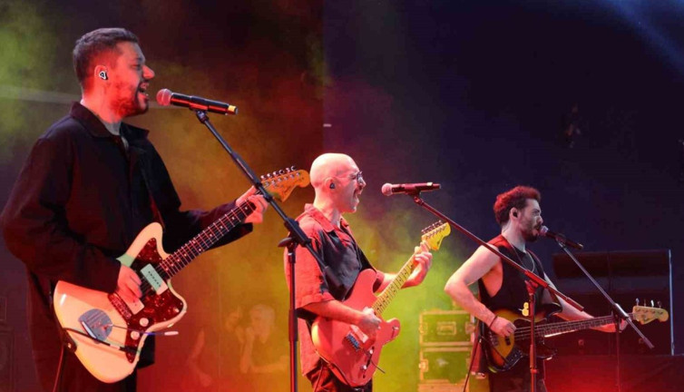 İzmir'de unutulmaz gece!