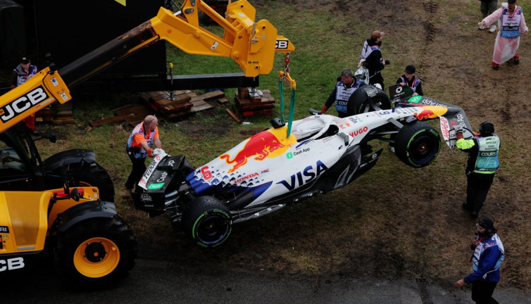 F1’de yürekler ağza geldi: Hadjar'ın kariyeri bite yazdı