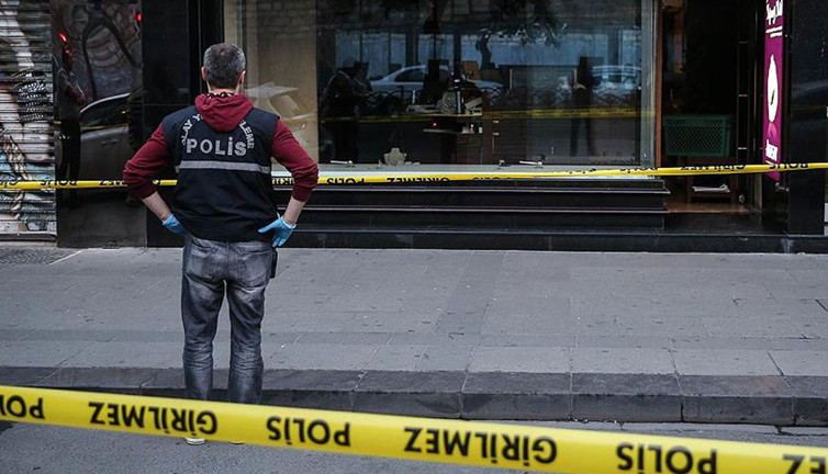 Bakırköy'de kuyumcu soygunu! 3 zanlı tutuklandı