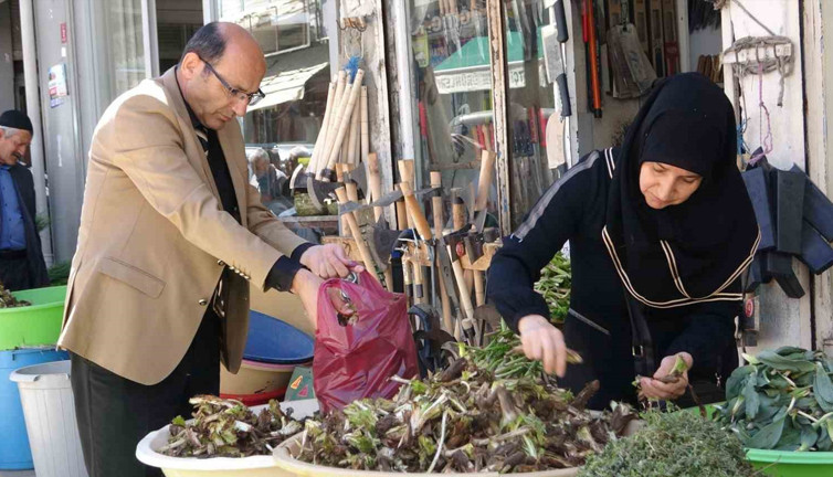 Van'da dağlardan gelen şifa! Altın değerinde fiyatları uçtu