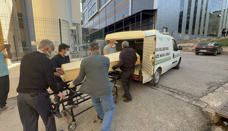 Kene ısırmıştı... 9 günlük yaşam savaşını kaybetti