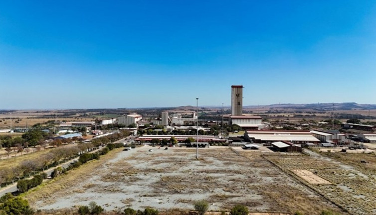 289 işçi altın madeninde mahsur kaldı! Yerin 3 bin metre altındalar