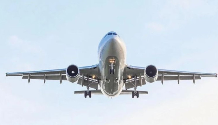 Havayolu şirketi İsrail uçuşlarını askıya aldı