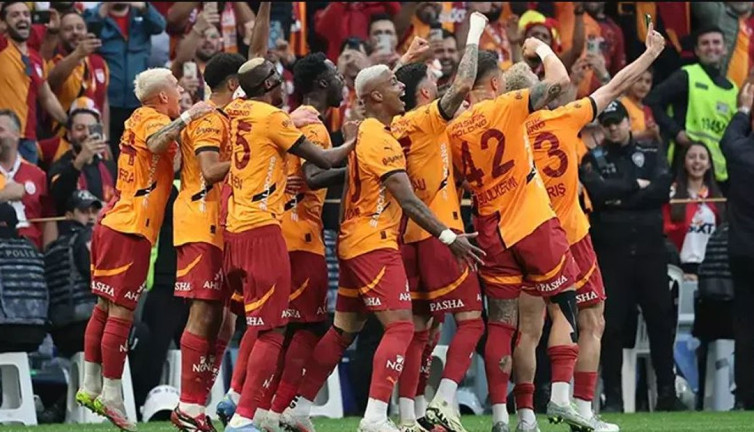 Okan Buruk'tan ezber bozan ilk 11. Kimse tahmin etmiyordu