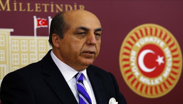 AKP’de büyük çatlak! İki isim arasında ipler gerildi