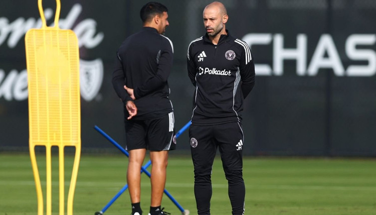 Mascherano, David Martínez'i sildi
