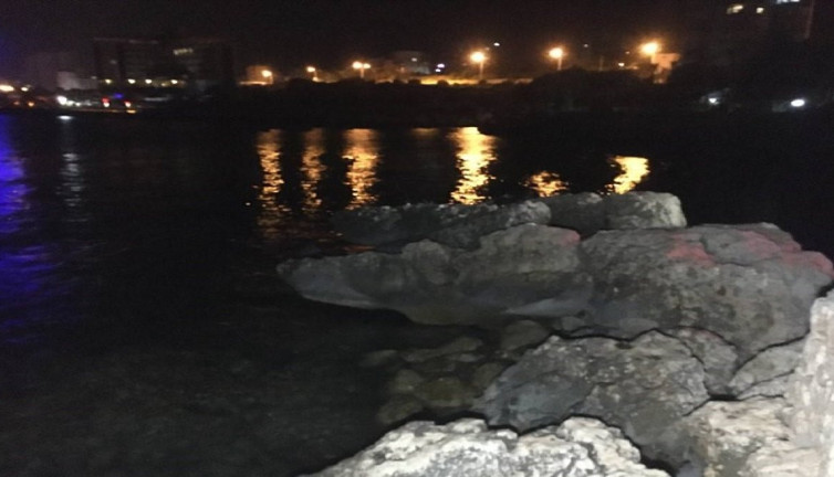 Balık tutarken kayalıklardan düşen şahıs hayatını kaybetti