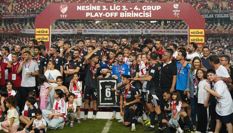 2. Lig’e son bilet İstiklalspor’un: 90 artıda zafer geldi