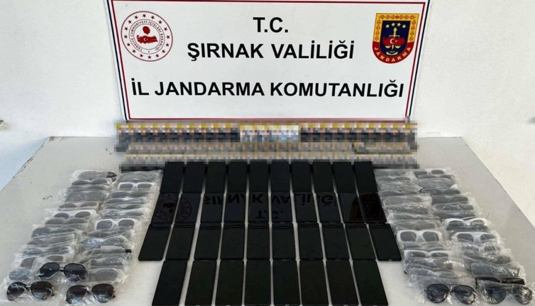 Kaçak ürünlere dev operasyon! Tam 3 milyon 800 bin lira değerinde...