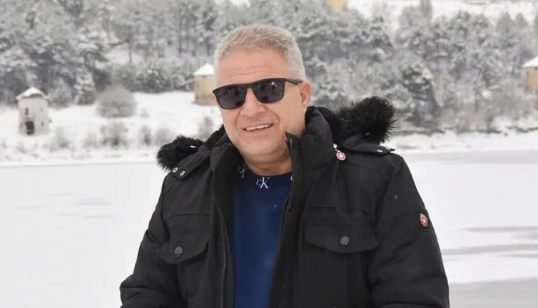 Okul müdürü kansere yenik düştü