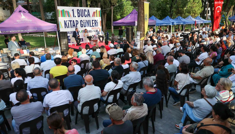 Buca’da kitap şöleni: Edebiyat rüzgârı esti!