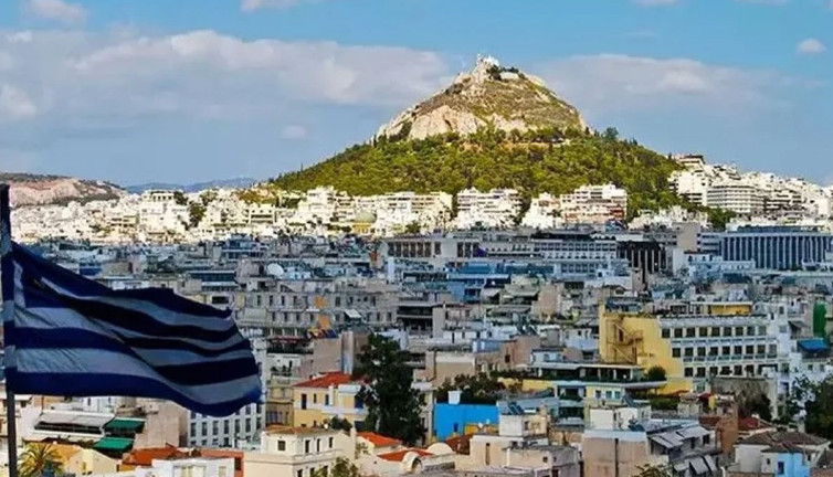 Yunanistan'da OHAL ilan edildi! Vatandaşlar diken üzerinde