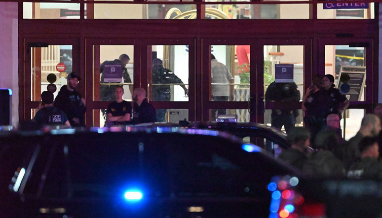ABD'de alışveriş merkezinde silahlı saldırı