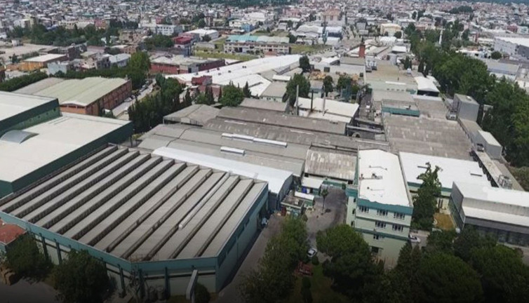 Türkiye'nin dev fabrikasında işçiler şalter indirdi. 55 ülkeye ihracat yapıyor