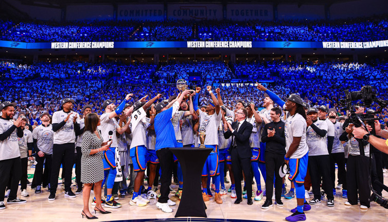 Batı'nın kralı Oklahoma City Thunder