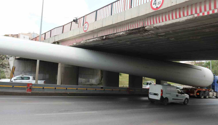 Dev kanat tünele ok gibi saplandı