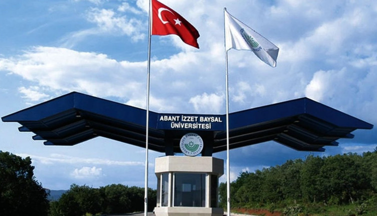 33 yıldır görev yapıyordu: Öğretim üyesinden kahreden haber!