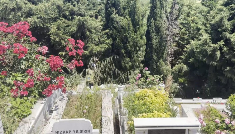 İstanbul'da tüyler ürperten olay! Mezarlıkta 3 aylık bebek cesedi bulundu