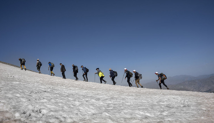 Batman'da dağcılar Mereto Dağı'na tırmandı
