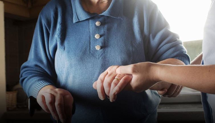 Bakanlık düğmeye bastı! Yaşlılar için yeni program devreye giriyor