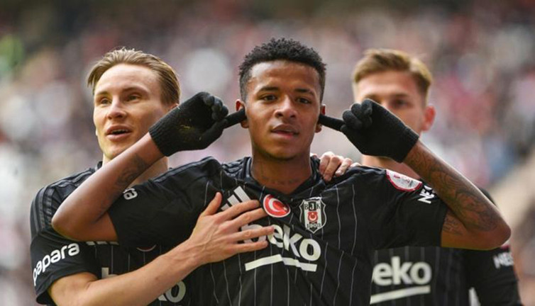 Beşiktaş'ta Arroyo gidiyor mu? Net konuştu