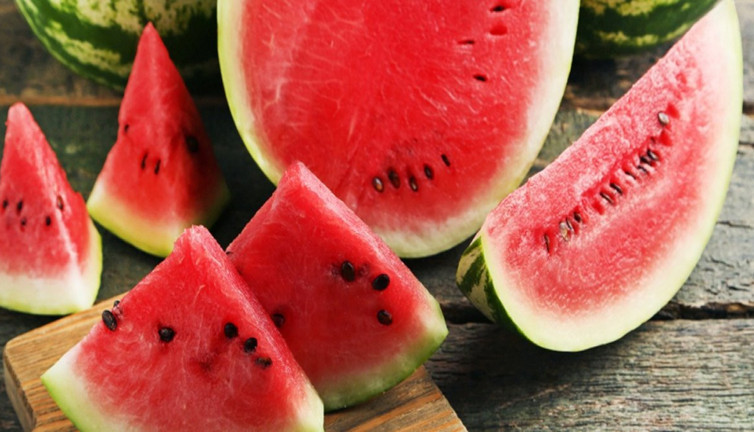 İyi karpuz nasıl anlaşılır? Prof. Dr. Veysi Çeri 28 saniyelik video ile Türkçe ve İngilizce tek tek anlattı