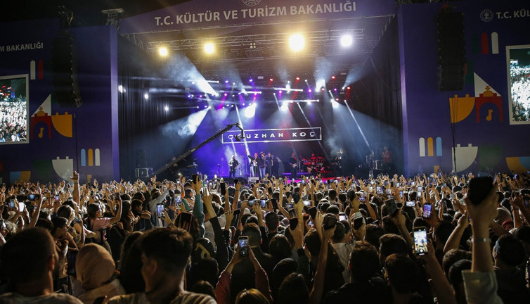 Kültürel etkileşimle toplumu buluşturan yol!