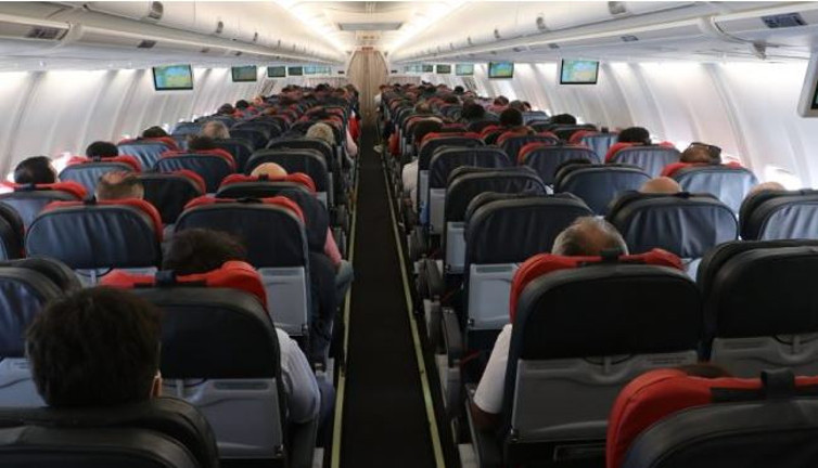 Havayolu devi kapısına kilit vurdu. 500 kişi işsiz kalacak. Bilet paralarını geri ödüyor