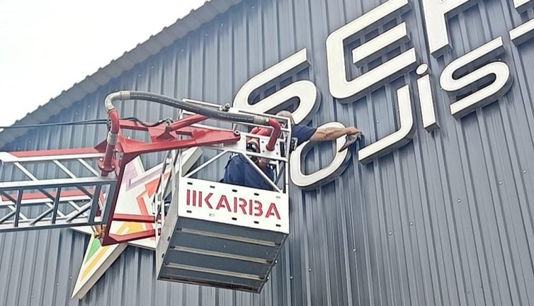 Güvercine itfaiyeden yardım eli! Özgürlüğe uçtu...