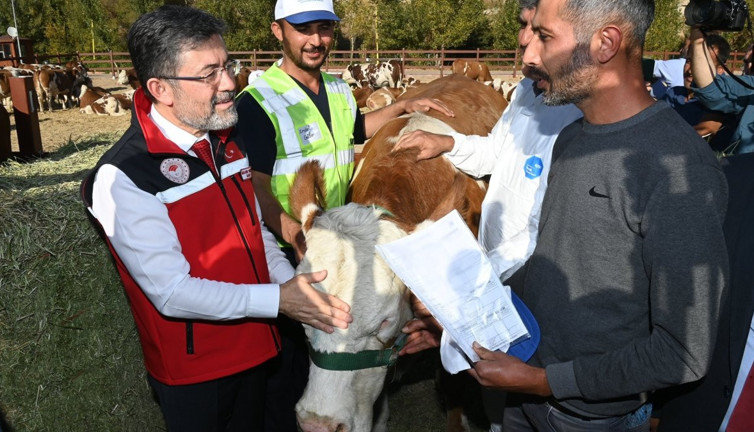 Tarım ve Orman Bakanı İbrahim Yumaklı Kurban Bayramı’nda kesilen kurbanlık sayısını açıkladı