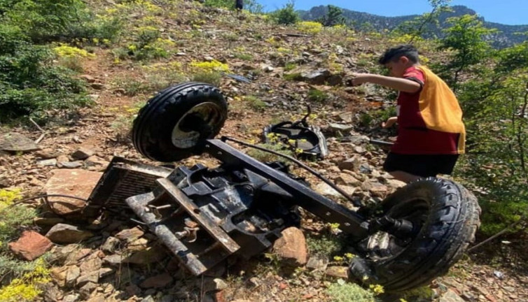 Divrik Dağı'nda korkunç kaza: Traktör uçuruma yuvarlandı! 2'si ağır 8 yaralı
