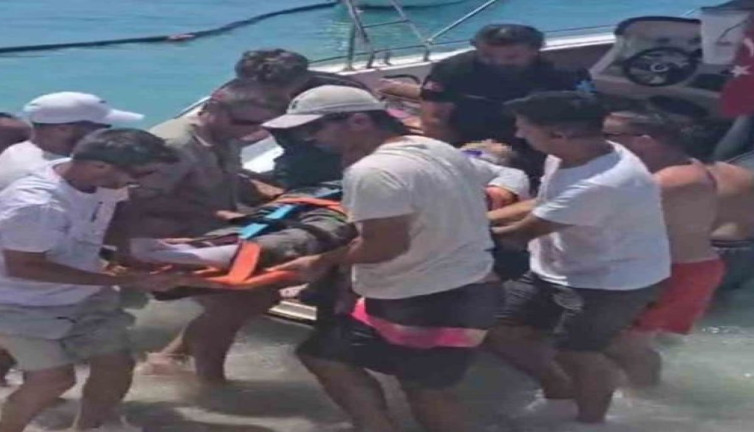 Kadın pilotun dehşet anları... Paraşütü açılmadı denize çakıldı