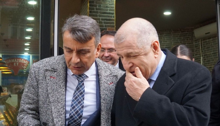 Ümit Özdağ'ın cezaevinden çıkar çıkmaz ilk yapacağı şeyi parti sözcüsü açıkladı! Duyanlar elleri patlayana kadar alkışladı...