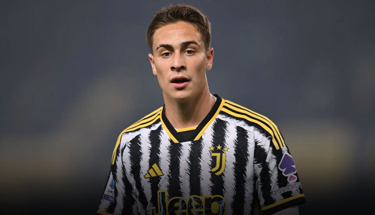 Kenan Yıldız Türk futbol tarihine geçti!