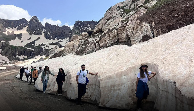 Anadolu’nun buz mirası göz göre göre eriyor! Türkiye’nin ikinci en yüksek dağında sessiz felaket