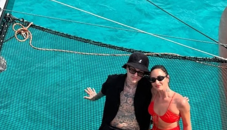 Dünyaca ünlü şarkıcı Demi Lovato'un yürek hoplatan paylaşımı sosyal medyayı kasıp kavurdu