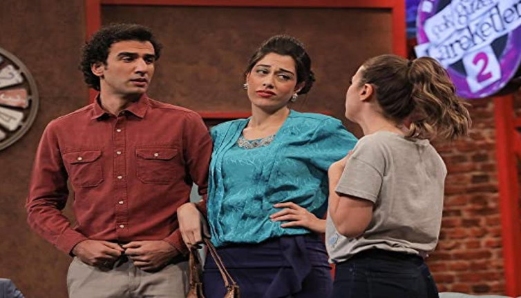 Sahte servis tuzağına düştü! Ünlü oyuncu soluğu karakolda aldı