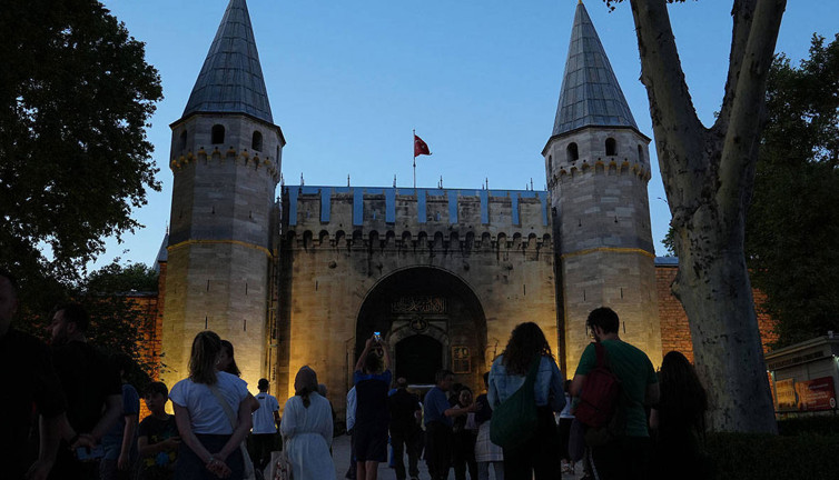 Topkapı Sarayı geceleri de gezilebilecek