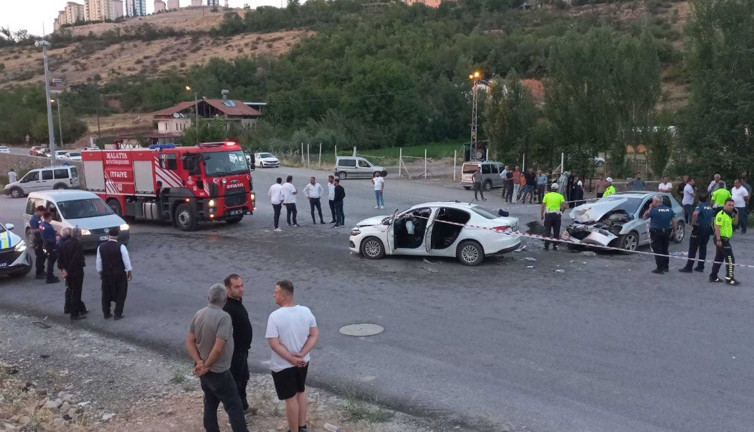 Malatya'da düğün konvoyunda kaza: 11 yaralı