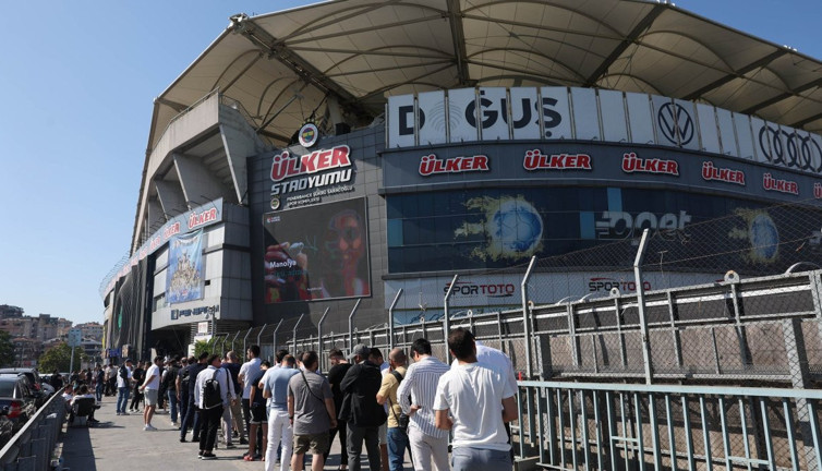 Fenerbahçe sevgisi yerinde! Taraftarlar akın etti