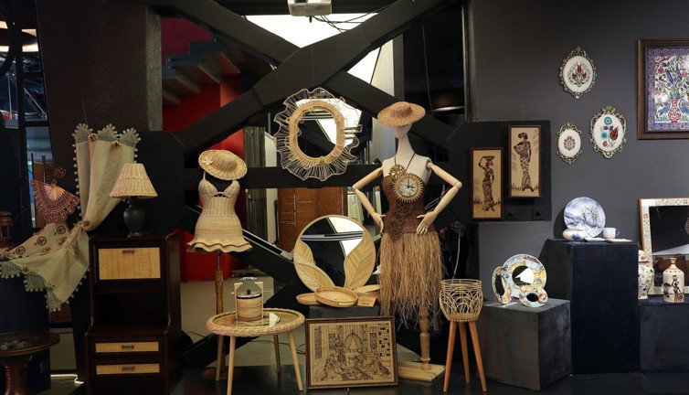 OSM’de el emeği eserler görücüye çıktı