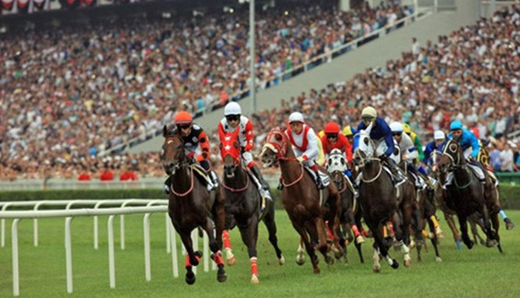 Gazi Koşusu'nda 99'uncu randevu: Büyük ödül dudak uçuklattı