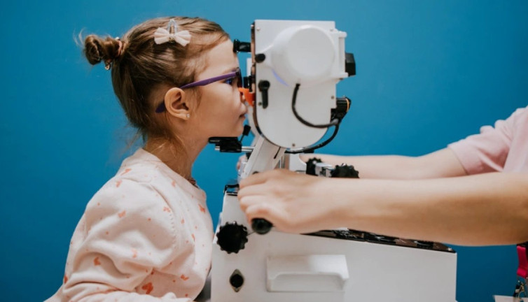 Çocuklarda göz sağlığı alarm veriyor! Uzmanlardan kritik uyarılar