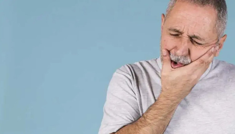 Diş eksikliği kalp krizi riskini nasıl artırıyor? İşin uzmanları anlatıyor