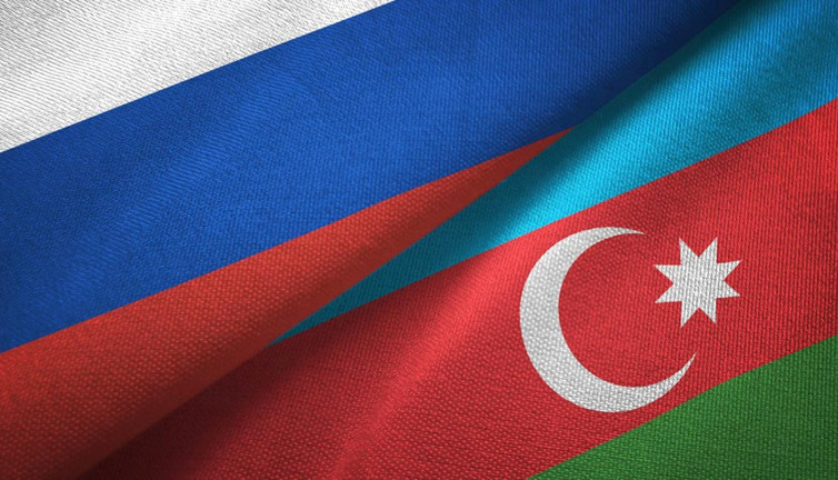 Azerbaycan'da 2 Rus gazeteci gözaltına alındı!