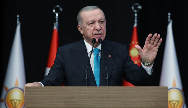 Erdoğan'dan Leman dergisi tepkisi: Alçak bir provokasyon