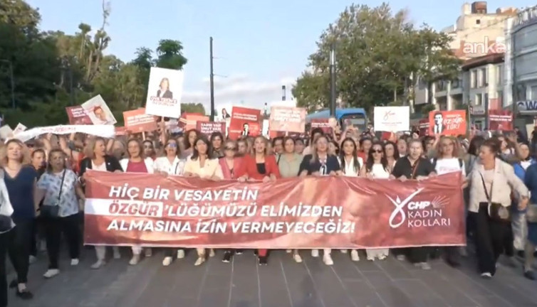 CHP Kadın Kolları, Beyazıt’tan Saraçhane’ye yürüyor