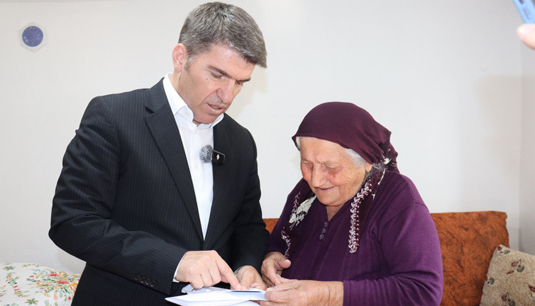 12 cumhurbaşkanı, 27 başbakan gördü! En anlamlı hediyesini 101 yaşında aldı